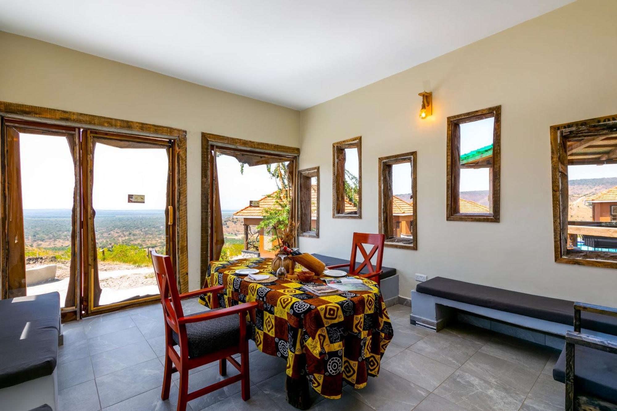 Kigarama Wilderness Lodge Mburo Bakijurura ภายนอก รูปภาพ